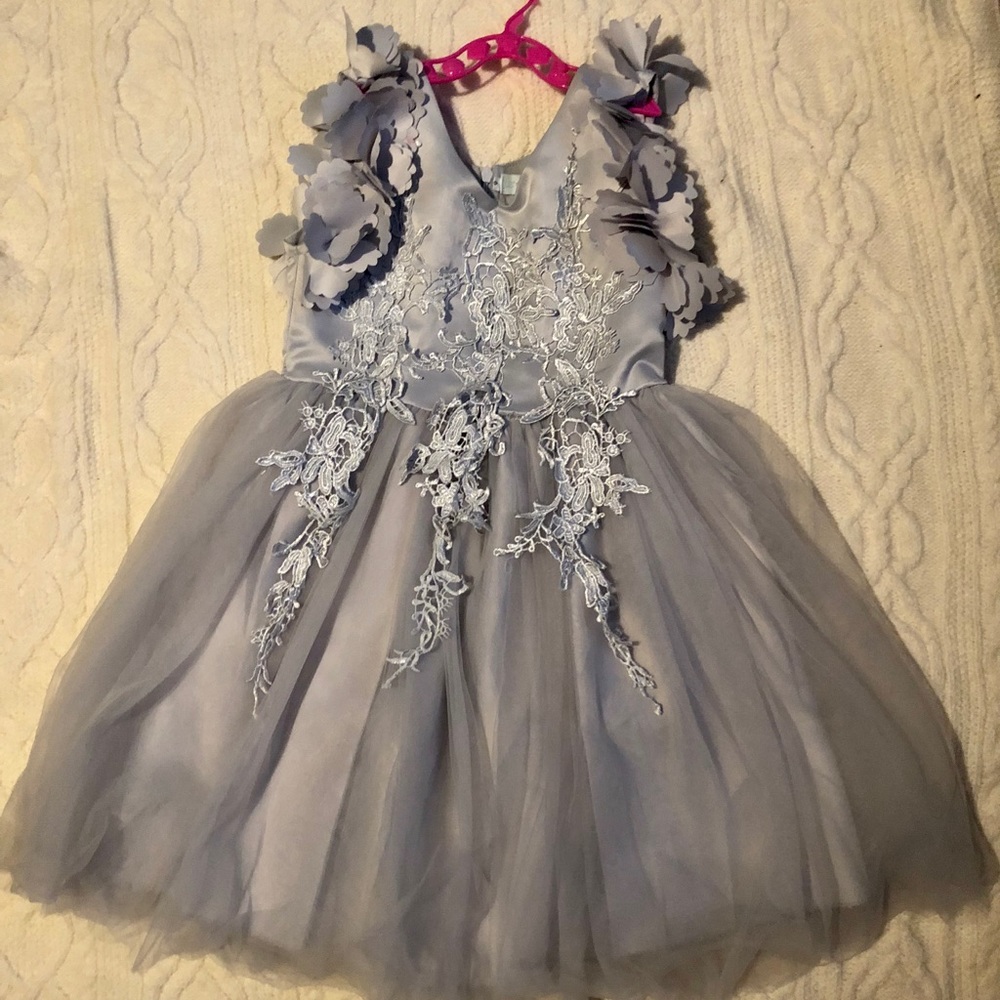 Grey dress